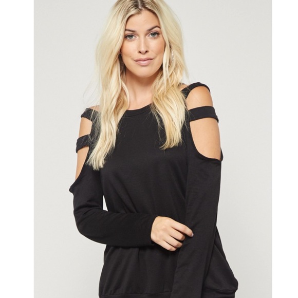 Des Feli Tops - ‼️CLEARANCE‼️ Cold Shoulder Top